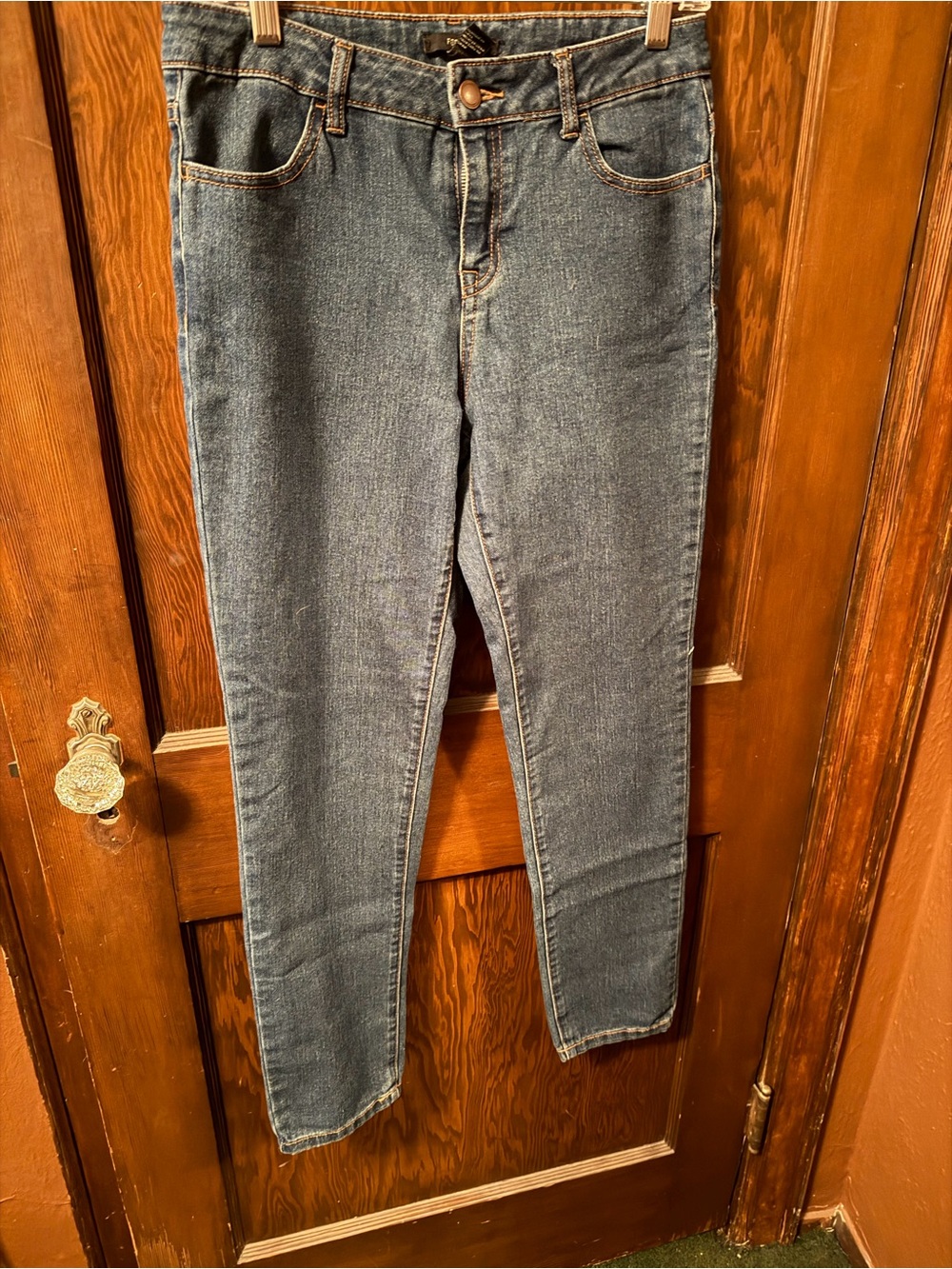 Forever 21 Women's Skinny Jeans in Medium Blue Denim